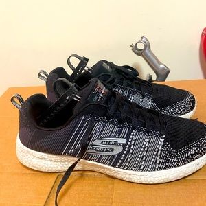 Skechers Lite-Weight Shoes Black & White